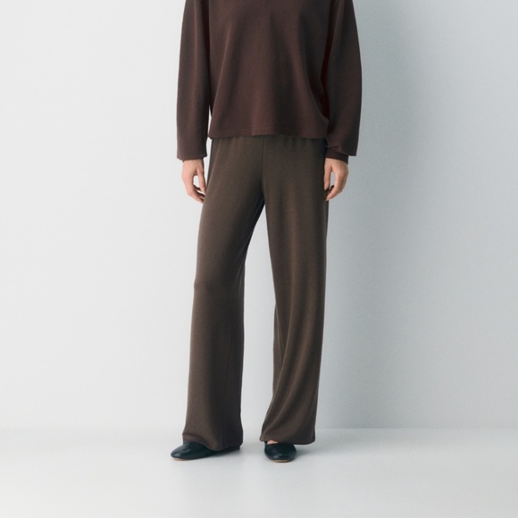 Aritzia TNA Recharge Pant - BRAND NEW - Picture 9 of 13